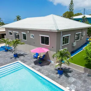 Familiewoning Met Prive Zwembad Willemstad