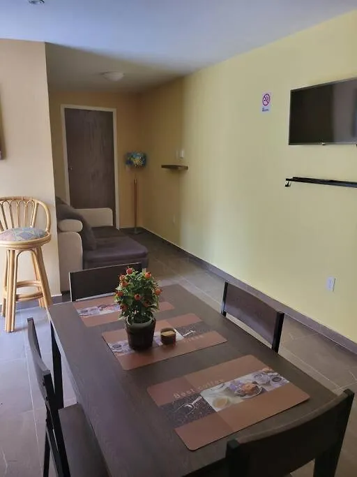 Centrally Located, Private, 1 Bedroom Apartment. Willemstad Curacao